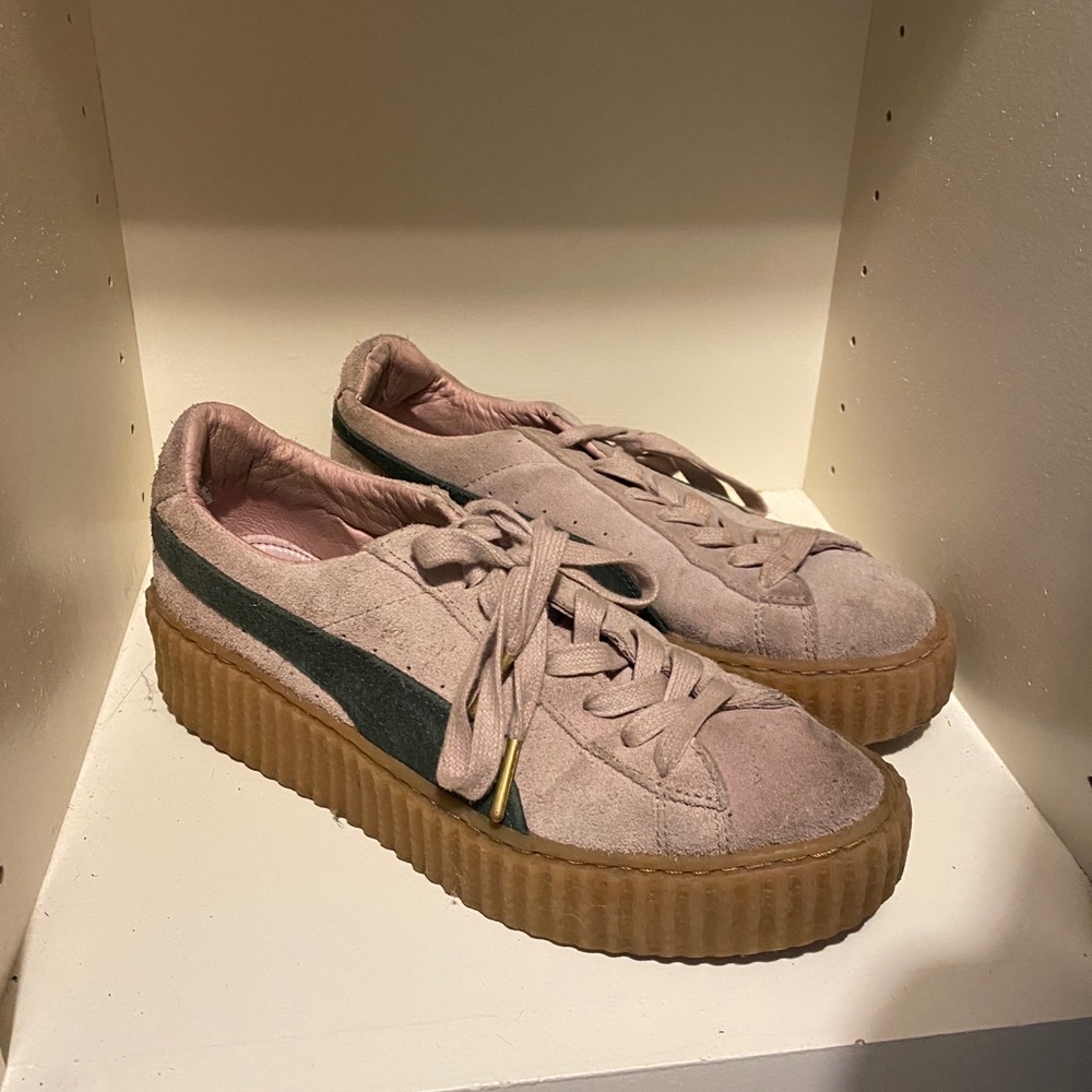 Pink fenty puma creepers